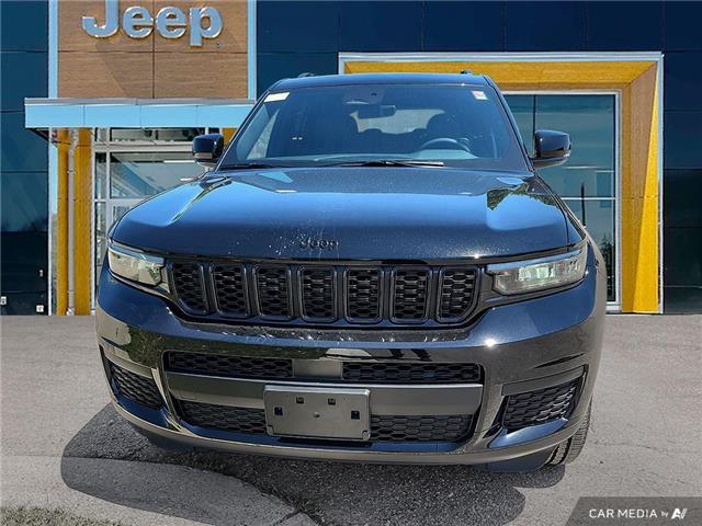 2025 Jeep Grand Cherokee L Laredo (Stk: 163295) in London - Image 2 of 25