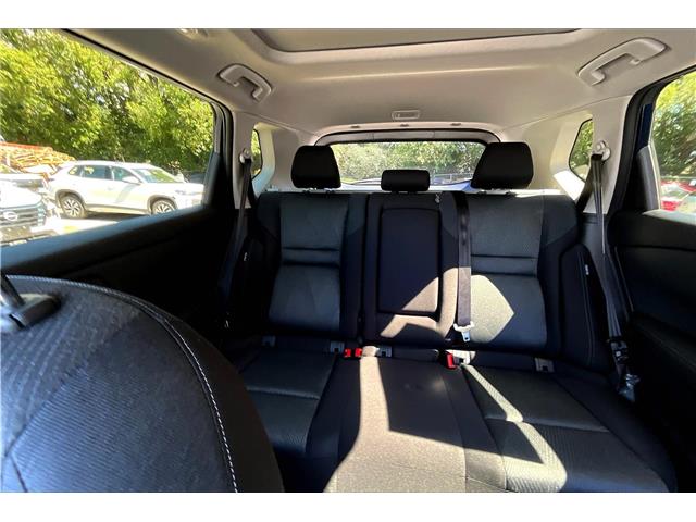 2025 Nissan Rogue SV Moonroof (Stk: 25RG3721) in Cranbrook - Image 10 of 13