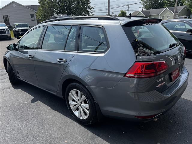 2017 Volkswagen Golf SportWagen 1.8 TSI Trendline in Sussex - Image 4 of 16