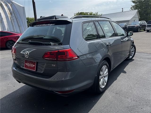 2017 Volkswagen Golf SportWagen 1.8 TSI Trendline in Sussex - Image 5 of 16