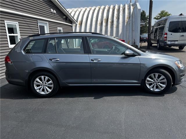 2017 Volkswagen Golf SportWagen 1.8 TSI Trendline in Sussex - Image 6 of 16