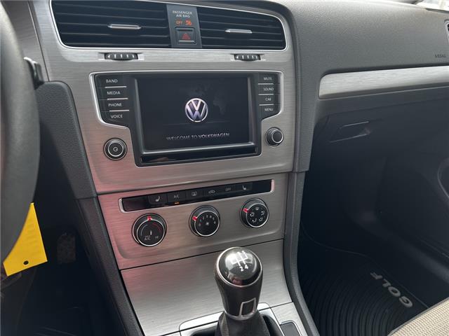 2017 Volkswagen Golf SportWagen 1.8 TSI Trendline in Sussex - Image 13 of 16