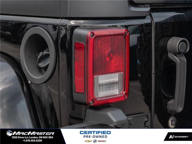 2018 Jeep Wrangler JK Unlimited Sahara (Stk: 250878A) in London - Image 15 of 30