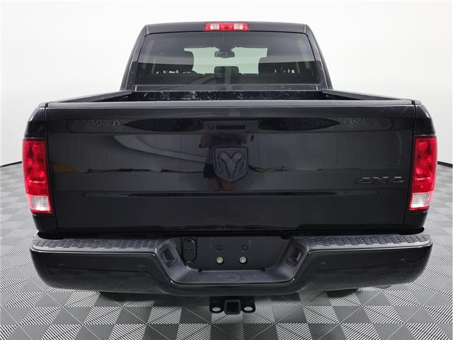 2022 RAM 1500 Classic SLT (Stk: B19946) in Calgary - Image 7 of 22