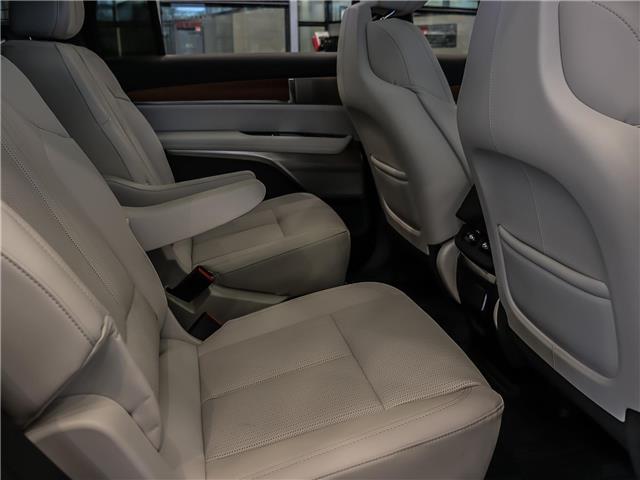 2026 Cadillac VISTIQ Sport (Stk: 263011) in Uxbridge - Image 9 of 16