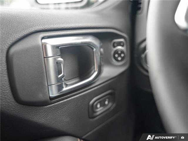 2025 Jeep Wrangler Sahara (Stk: S1035) in Hamilton - Image 17 of 27