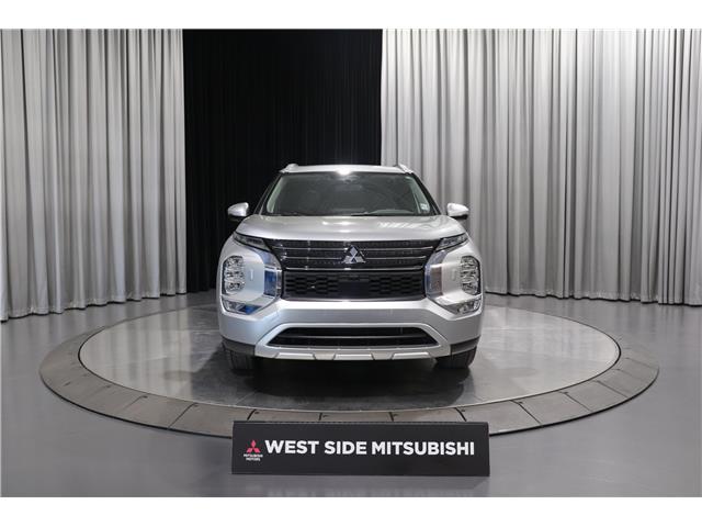 2024 Mitsubishi Outlander Plug-In Hybrid LE (Stk: T25454A) in Edmonton - Image 2 of 27