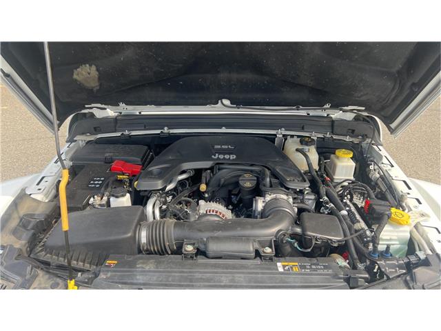 2021 Jeep Gladiator Mojave (Stk: TS071A) in Kamloops - Image 11 of 32