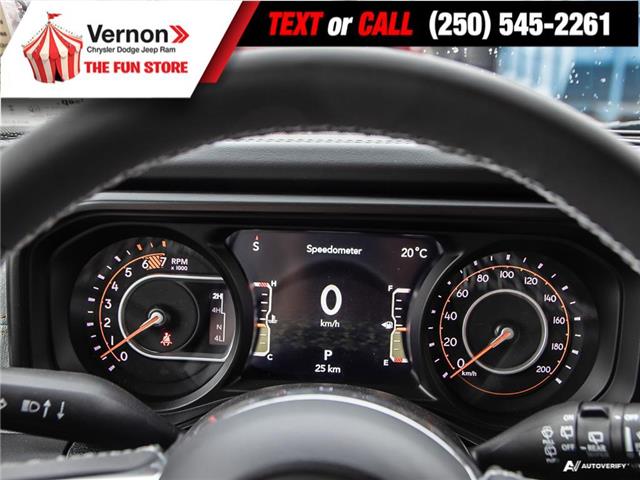 2025 Jeep Wrangler Sahara (Stk: 250135) in Vernon - Image 15 of 27