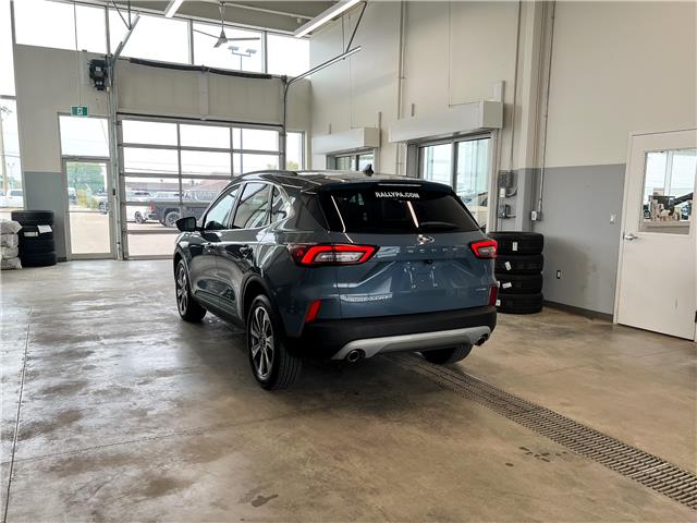 2023 Ford Escape Platinum (Stk: V3118) in Prince Albert - Image 9 of 13 2023 Ford Escape Platinum (Stk: V3118) in Prince Albert - Image 9 of 13