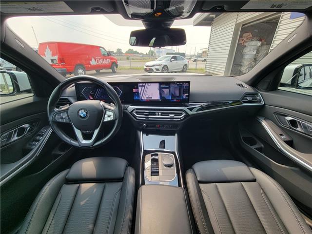 2023 BMW 3 Series 330i X-DRIVE | NAVI | SUNROOF |LEATHER |BLIND SPOT (Stk: Z3521) in St. Catharines - Image 7 of 30