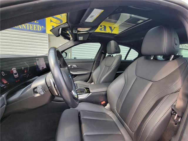 2023 BMW 3 Series 330i X-DRIVE | NAVI | SUNROOF |LEATHER |BLIND SPOT (Stk: Z3521) in St. Catharines - Image 8 of 30