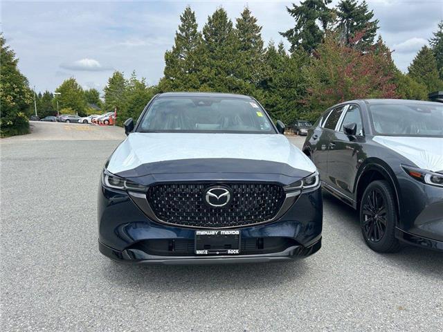 2025 Mazda CX-5 Sport Design (Stk: 716968) in Surrey - Image 2 of 5