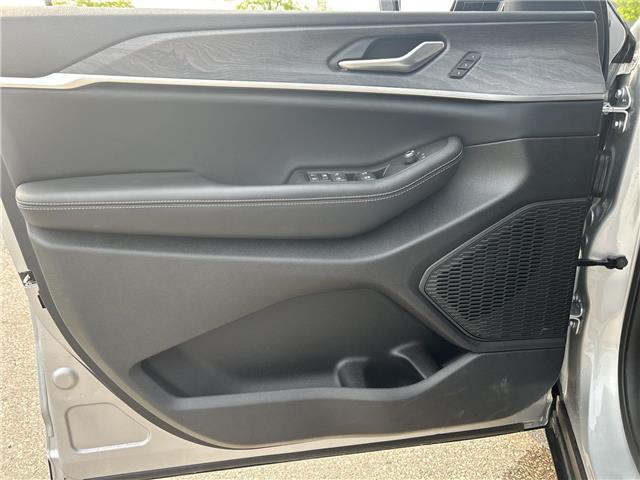 2024 Jeep Grand Cherokee L Limited (Stk: P24713A) in London - Image 26 of 31