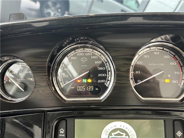 2017 Harley-Davidson CVO Street Glide  (Stk: TOM1) in London - Image 10 of 18