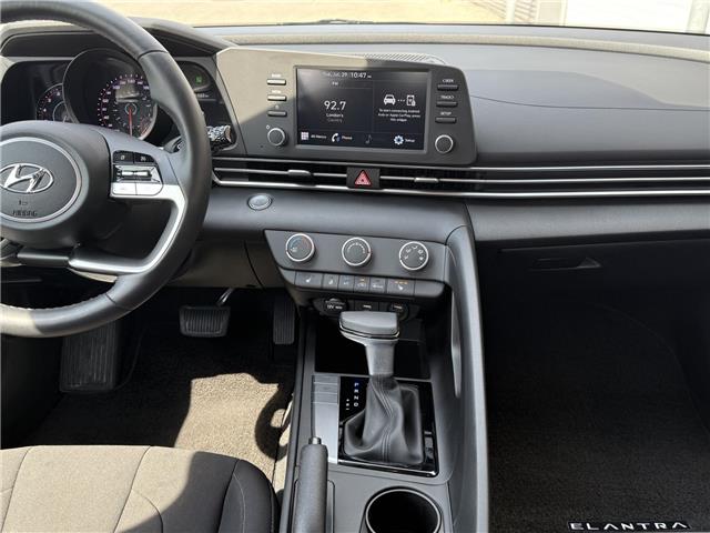 2023 Hyundai Elantra Preferred (Stk: U10965) in London - Image 9 of 20