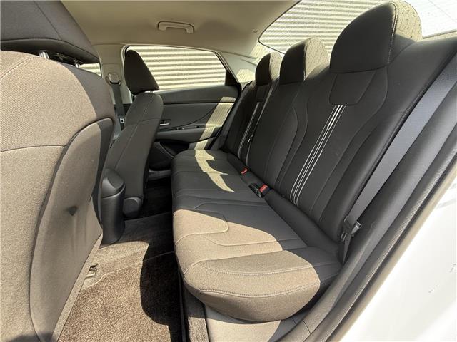 2023 Hyundai Elantra Preferred (Stk: U10965) in London - Image 11 of 20