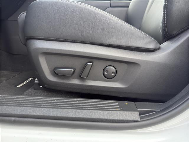 2025 Nissan Rogue SL (Stk: P7023) in Brantford - Image 13 of 60