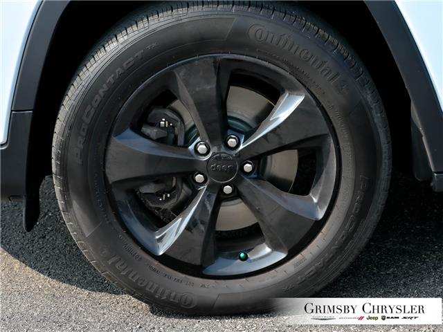 2021 Jeep Cherokee Altitude (Stk: U6215) in Grimsby - Image 9 of 34