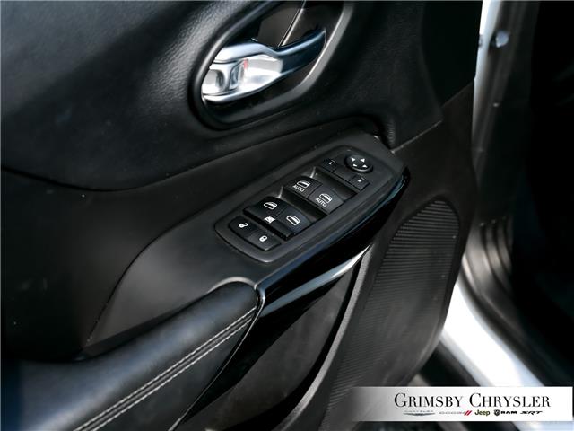 2021 Jeep Cherokee Altitude (Stk: U6215) in Grimsby - Image 17 of 34