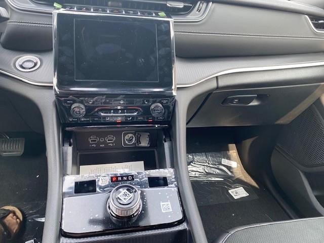 2025 Jeep Grand Cherokee L Laredo (Stk: 7444) in Fort Erie - Image 4 of 16