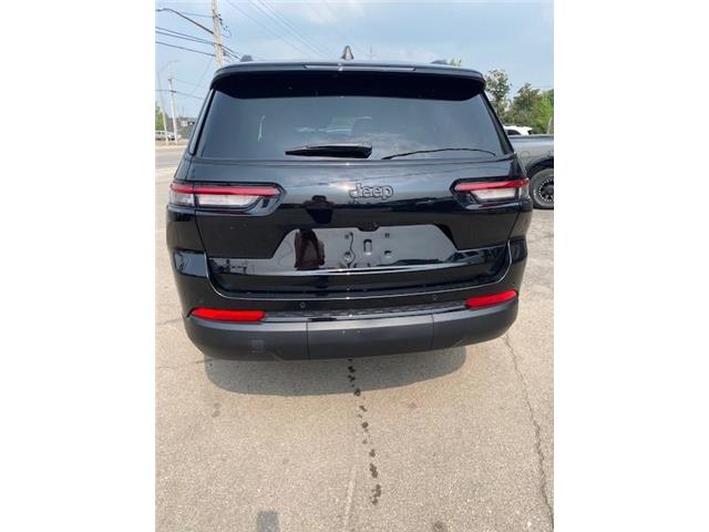 2025 Jeep Grand Cherokee L Laredo (Stk: 7444) in Fort Erie - Image 2 of 16