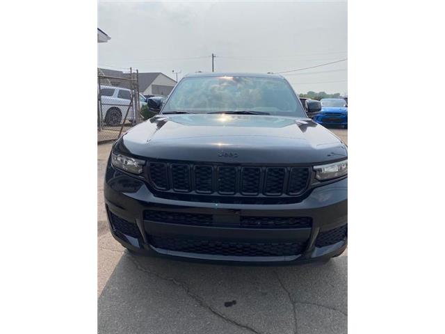2025 Jeep Grand Cherokee L Laredo (Stk: 7444) in Fort Erie - Image 3 of 16