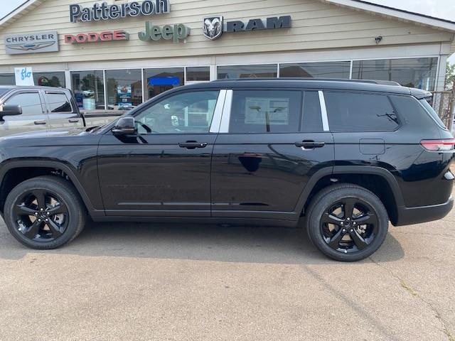 2025 Jeep Grand Cherokee L Laredo (Stk: 7444) in Fort Erie - Image 1 of 16