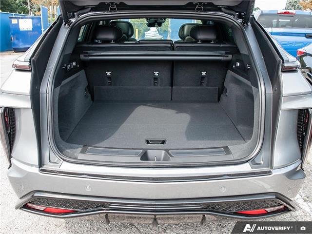2026 Cadillac LYRIQ V (Stk: 171170) in London - Image 11 of 27
