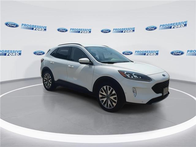2021 Ford Escape Titanium Hybrid (Stk: MUA74931T) in Wallaceburg - Image 2 of 25