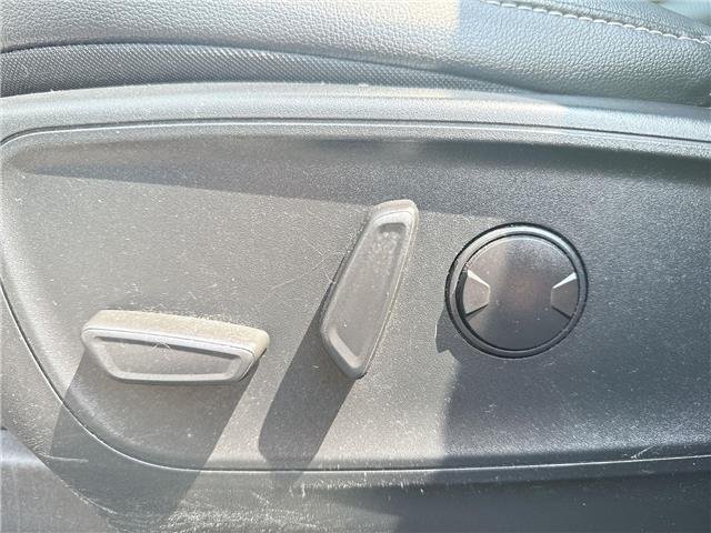 2021 Ford Escape Titanium Hybrid (Stk: MUA74931T) in Wallaceburg - Image 12 of 25