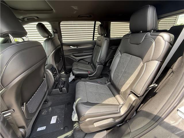 2025 Jeep Grand Cherokee L Laredo (Stk: 25470) in London - Image 9 of 22