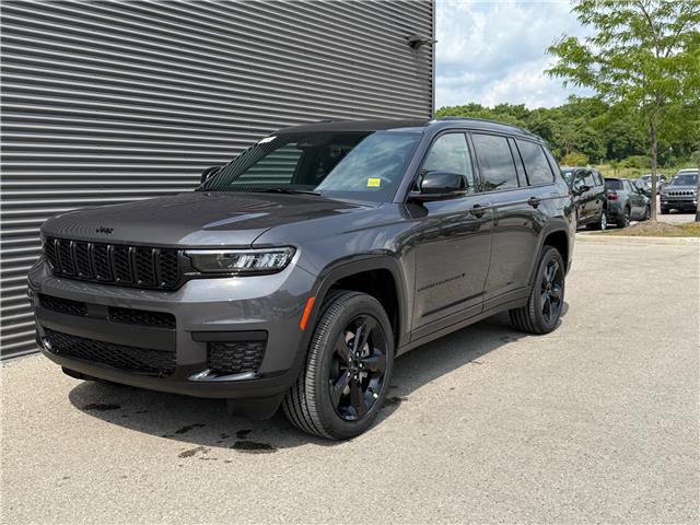 2025 Jeep Grand Cherokee L Laredo (Stk: 25470) in London - Image 1 of 22