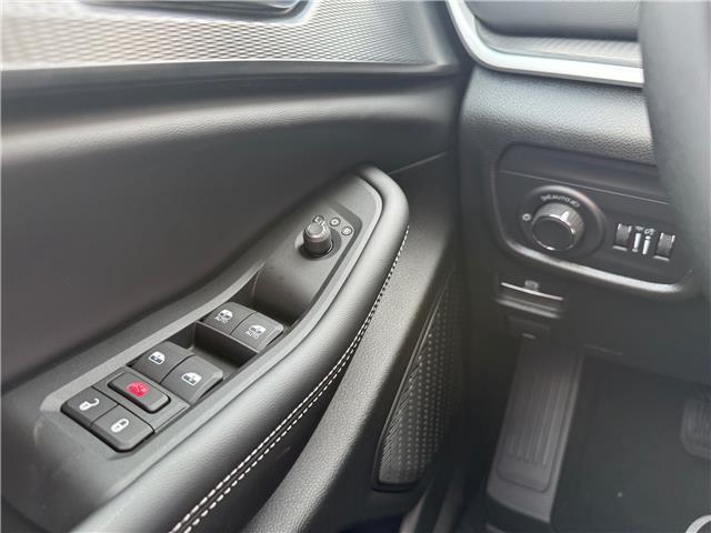 2025 Jeep Grand Cherokee L Laredo (Stk: 25470) in London - Image 21 of 22