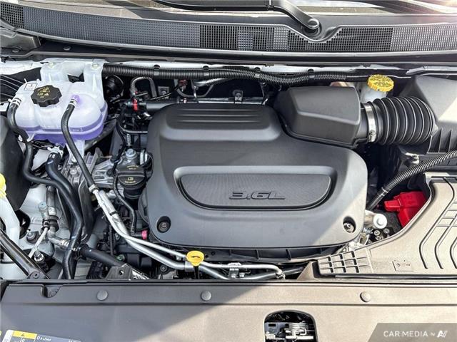 2026 Chrysler Pacifica Select (Stk: 163380) in London - Image 10 of 26
