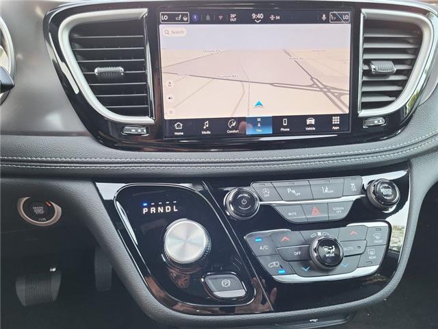 2026 Chrysler Pacifica Select (Stk: 260001) in Windsor - Image 17 of 25