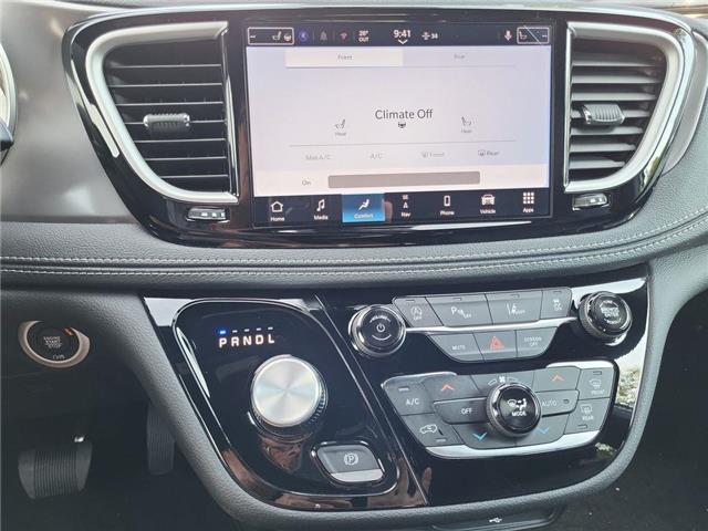 2026 Chrysler Pacifica Select (Stk: 260001) in Windsor - Image 18 of 25