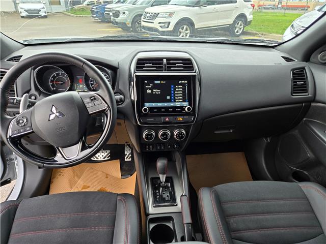 2023 Mitsubishi RVR LE (Stk: 8851) in Calgary - Image 10 of 24