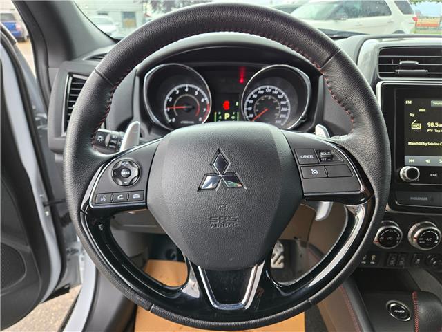 2023 Mitsubishi RVR LE (Stk: 8851) in Calgary - Image 11 of 24