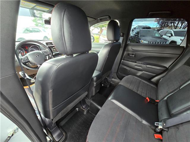 2023 Mitsubishi RVR LE (Stk: 8851) in Calgary - Image 17 of 24