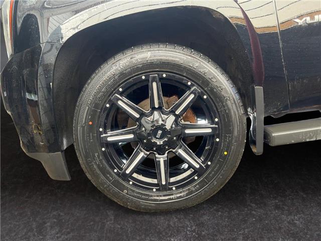 2016 GMC Yukon SLT (Stk: 15167) in Golden - Image 16 of 17