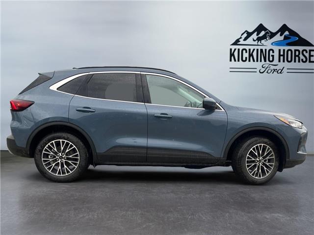 2025 Ford Escape PHEV (Stk: 12102) in Golden - Image 4 of 16