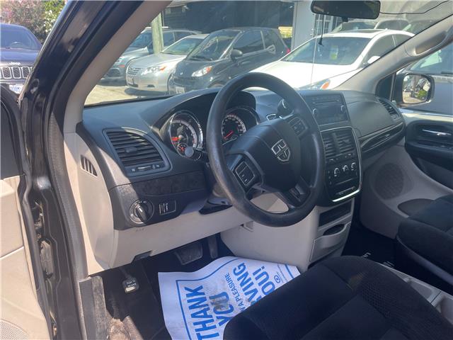 2017 Dodge Grand Caravan CVP/SXT (Stk: D595056) in Scarborough - Image 13 of 19