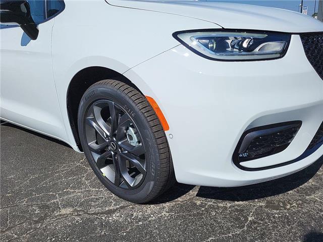2026 Chrysler Pacifica Select (Stk: 260005) in Windsor - Image 10 of 25
