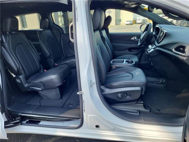 2026 Chrysler Pacifica Select (Stk: 260005) in Windsor - Image 21 of 25