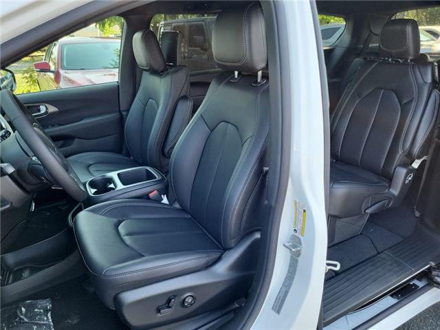 2026 Chrysler Pacifica Select (Stk: 260006) in Windsor - Image 13 of 25