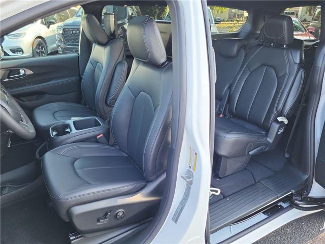 2026 Chrysler Pacifica Select (Stk: 260004) in Windsor - Image 13 of 26