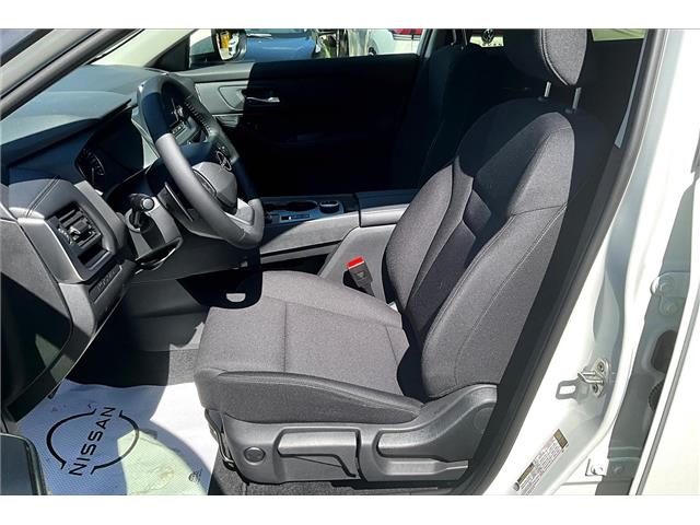 2026 Nissan Rogue S (Stk: 26RG0548) in Cranbrook - Image 9 of 12