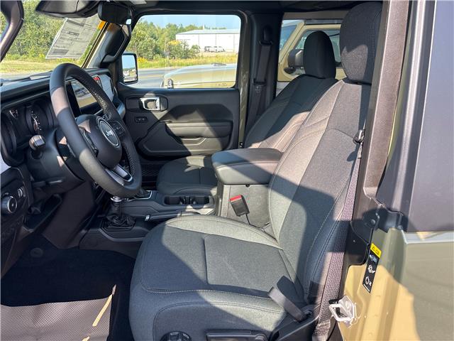 2025 Jeep Wrangler Sport (Stk: 25093) in Oak Bay - Image 6 of 7