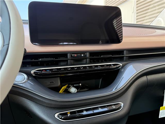 2025 Fiat 500e Base (Stk: F25005) in London - Image 14 of 16